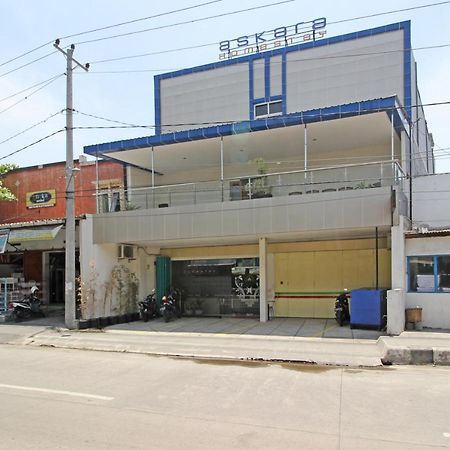 Reddoorz Near Uns Solo Ξενοδοχείο Εξωτερικό φωτογραφία