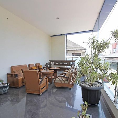 Reddoorz Near Uns Solo Ξενοδοχείο Εξωτερικό φωτογραφία