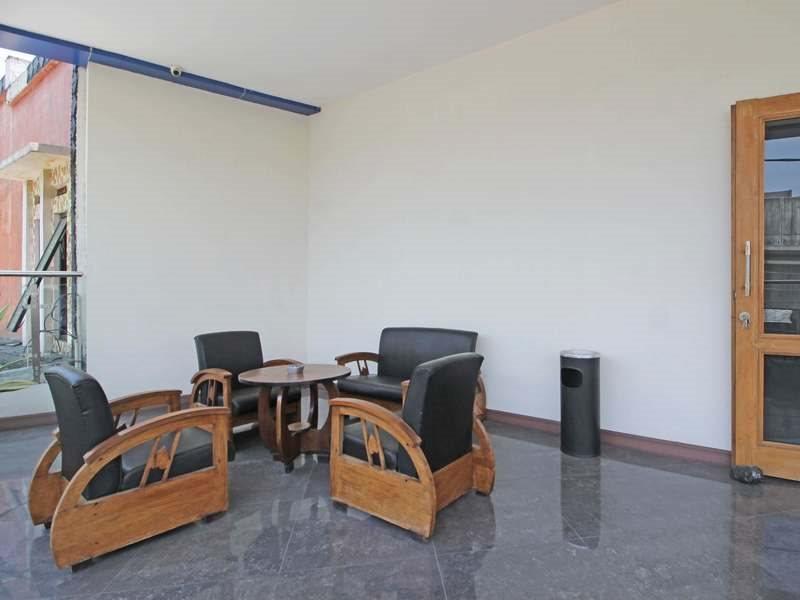 Reddoorz Near Uns Solo Ξενοδοχείο Εξωτερικό φωτογραφία