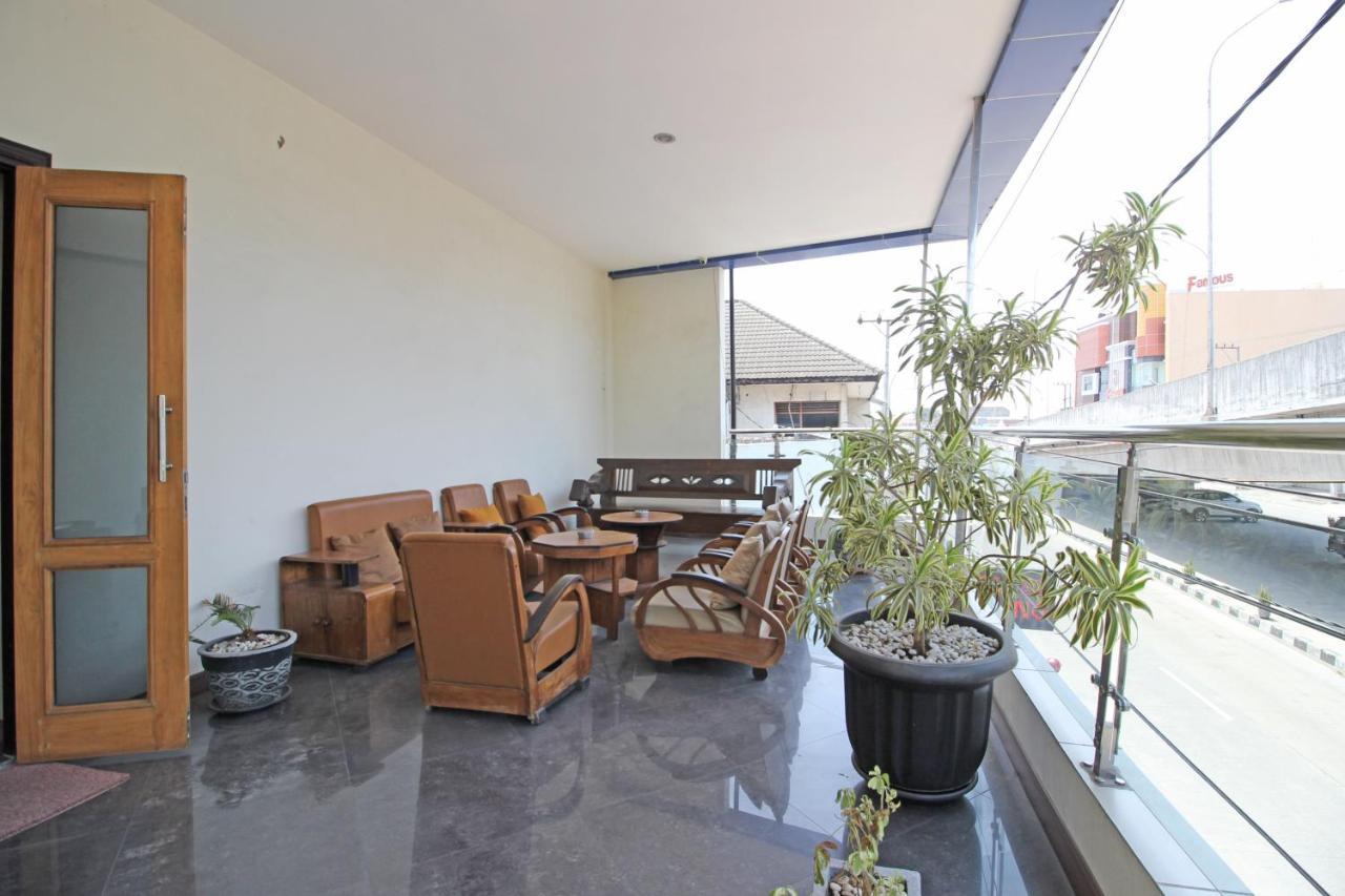 Reddoorz Near Uns Solo Ξενοδοχείο Εξωτερικό φωτογραφία