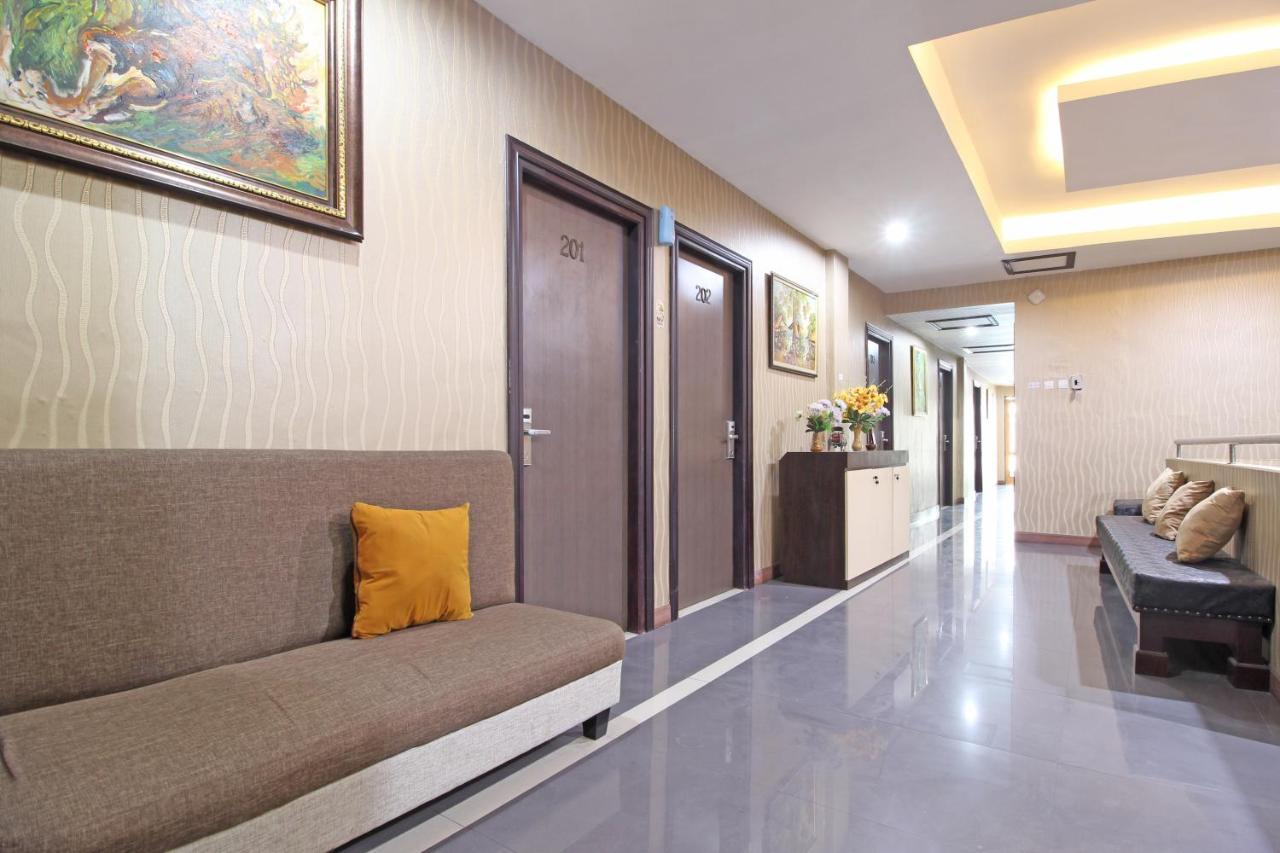 Reddoorz Near Uns Solo Ξενοδοχείο Εξωτερικό φωτογραφία
