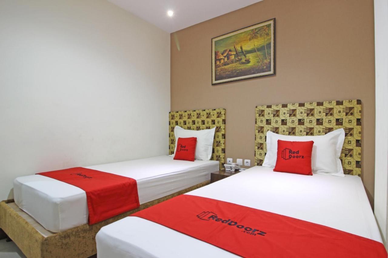 Reddoorz Near Uns Solo Ξενοδοχείο Εξωτερικό φωτογραφία
