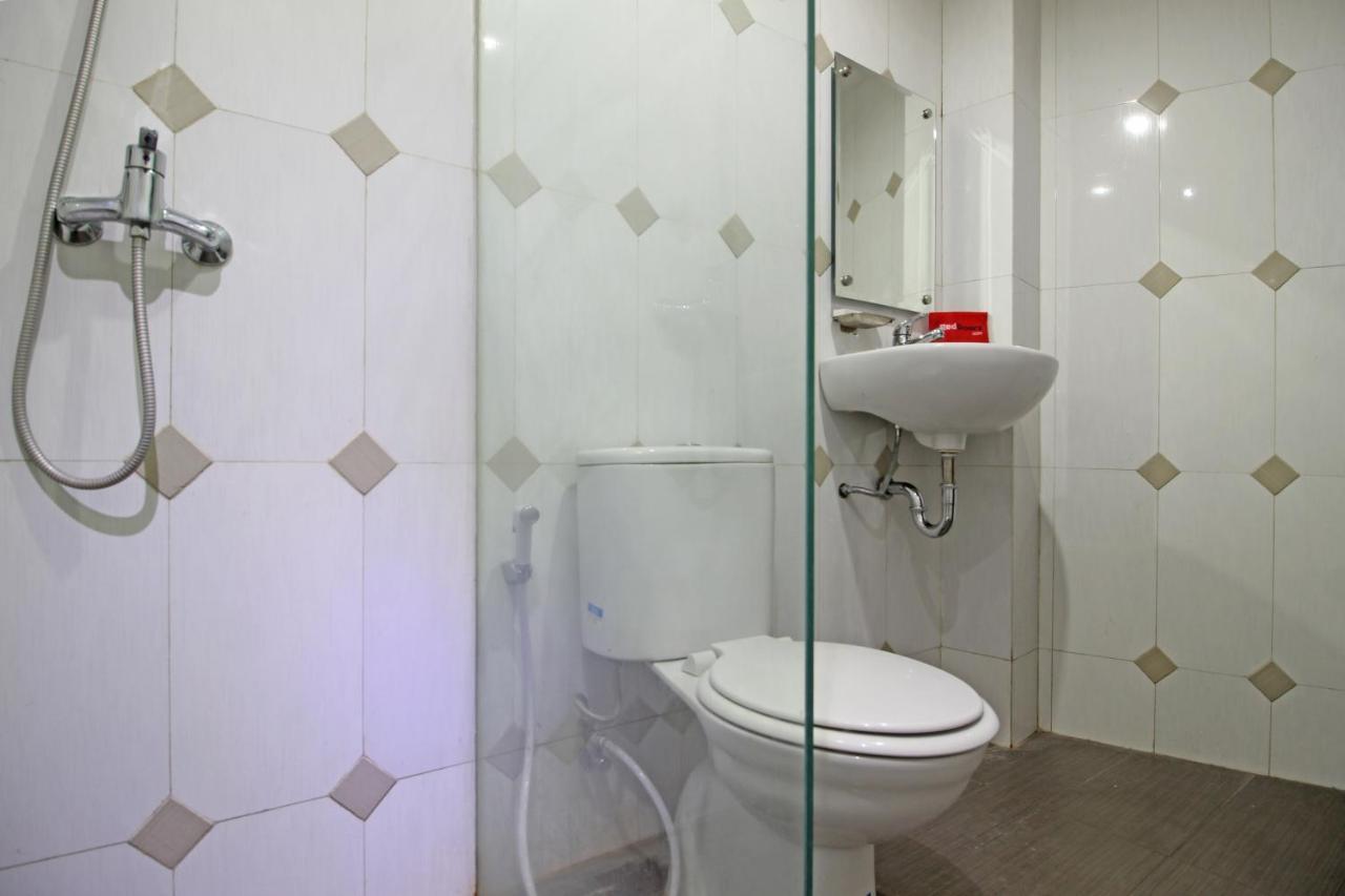 Reddoorz Near Uns Solo Ξενοδοχείο Εξωτερικό φωτογραφία