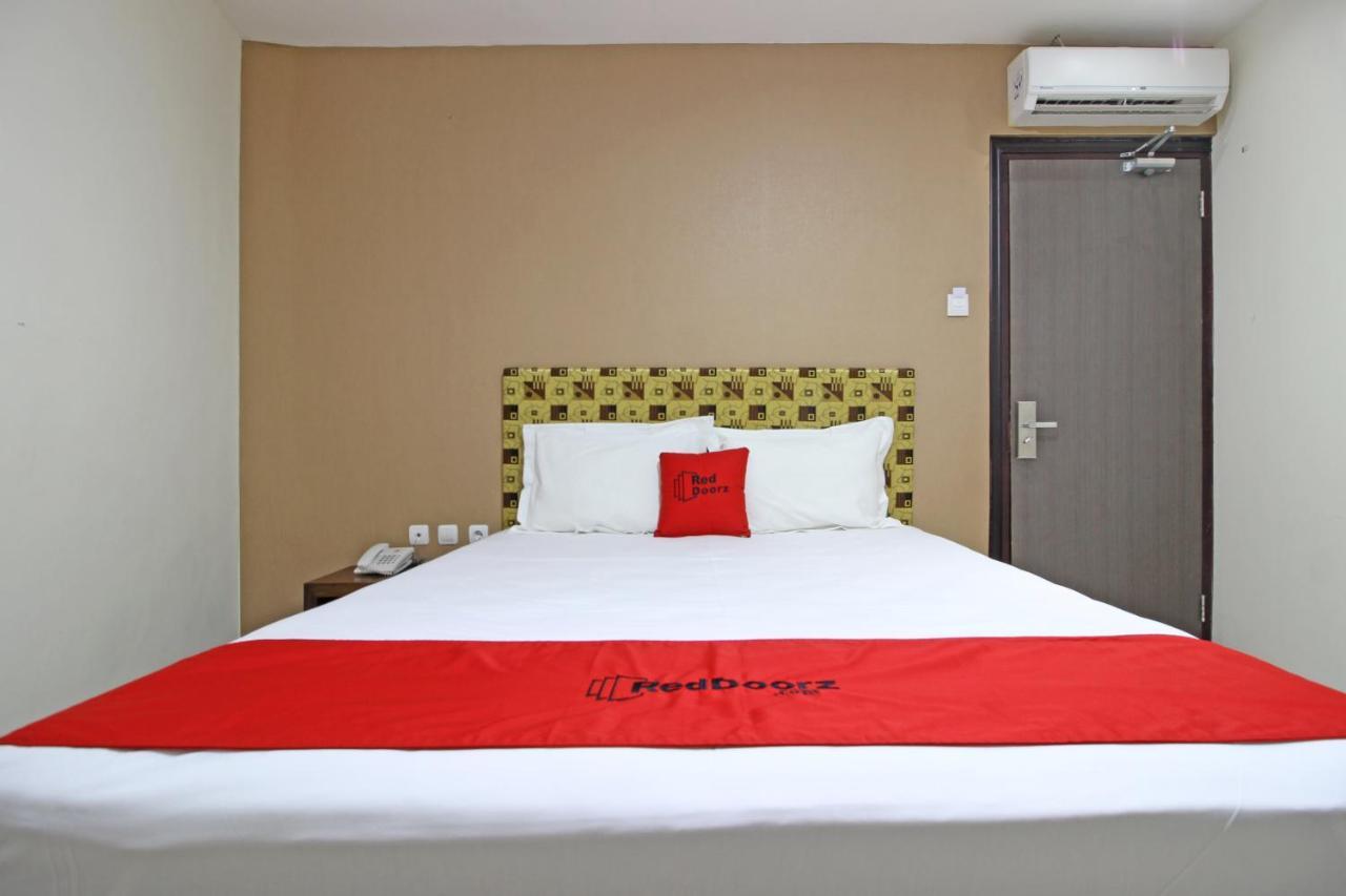 Reddoorz Near Uns Solo Ξενοδοχείο Εξωτερικό φωτογραφία